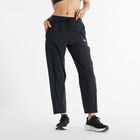 WP43242 Essentials Performance Woven Pant