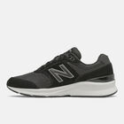 880V5 Walking Shoes