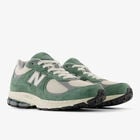 2002R Lifestyle Shoes