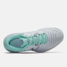696V4 Tennis Shoes