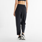 WP43242 Essentials Performance Woven Pant