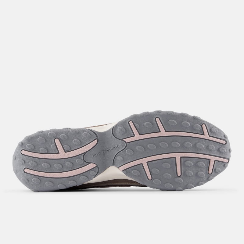 204L Lifestyle Shoes image number null