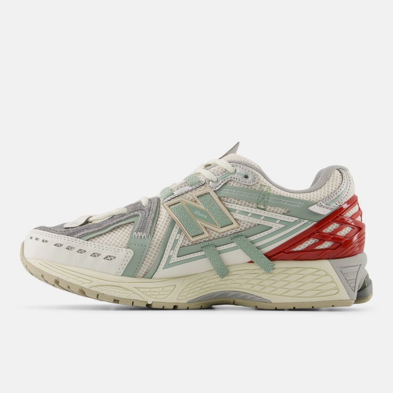 1906A Lifestyle Shoes image number null