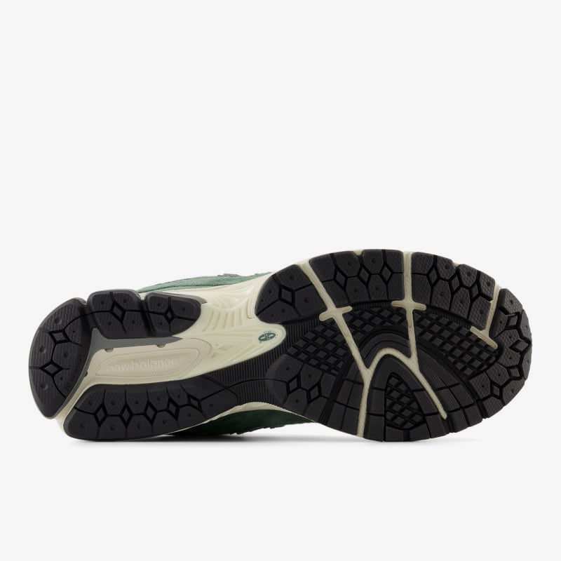 2002R Lifestyle Shoes image number null