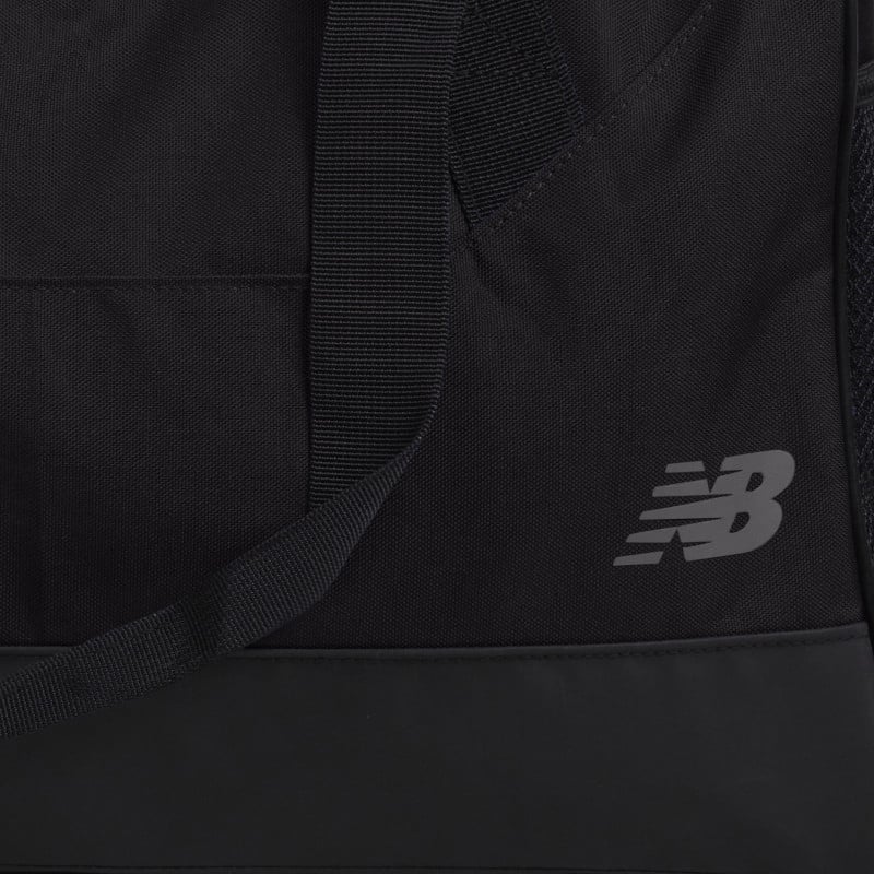 Essential Medium Duffel תיק אימון Essential Medium Duffel תיק אימון image number null