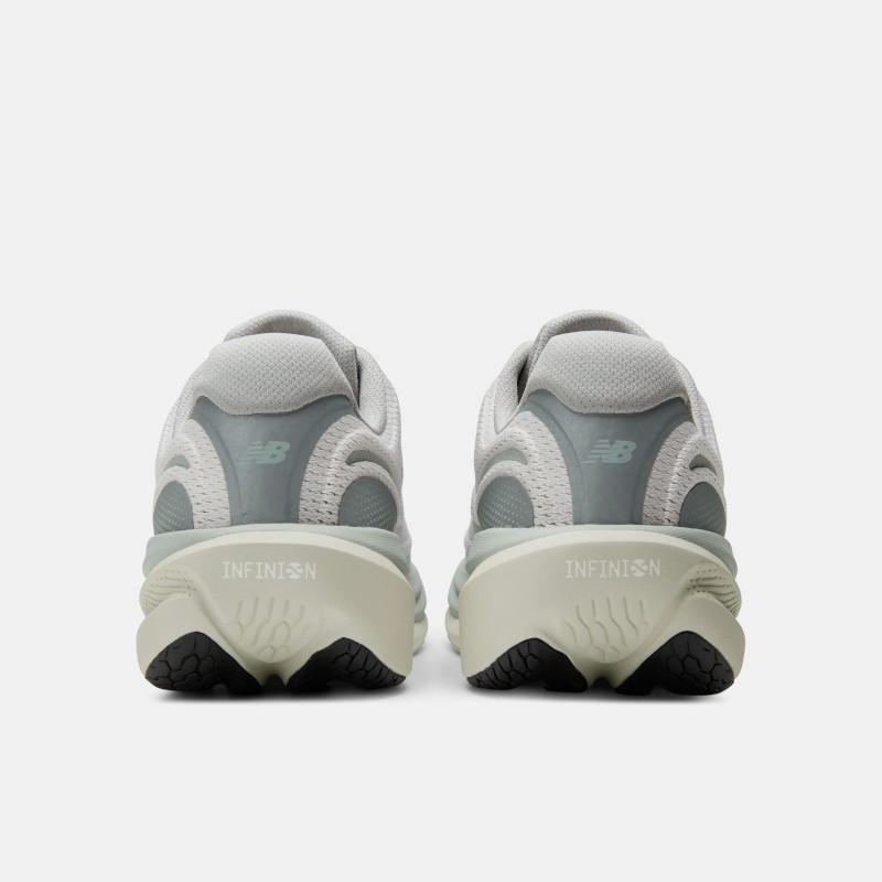 1080v15 Running Shoes image number null