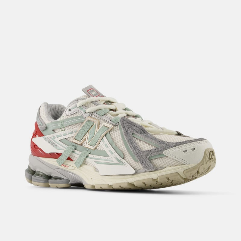 1906A Lifestyle Shoes image number null