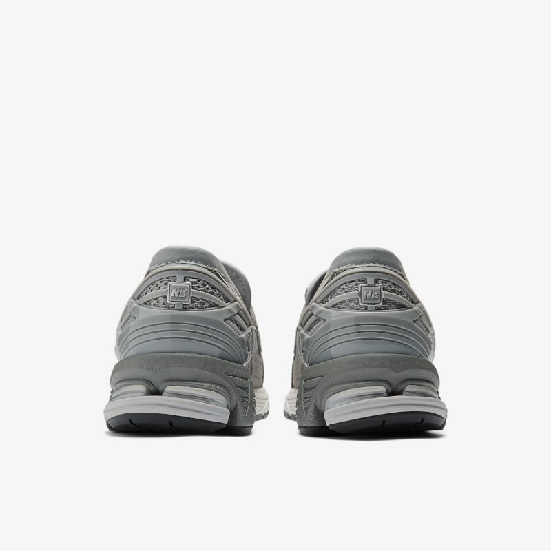 1906L Lifestyle Shoes image number null