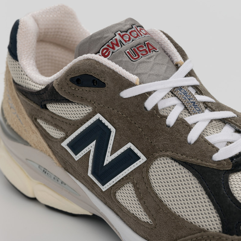 MADE in USA 990v3 נעלי אופנה MADE in USA 990v3 נעלי אופנה image number null