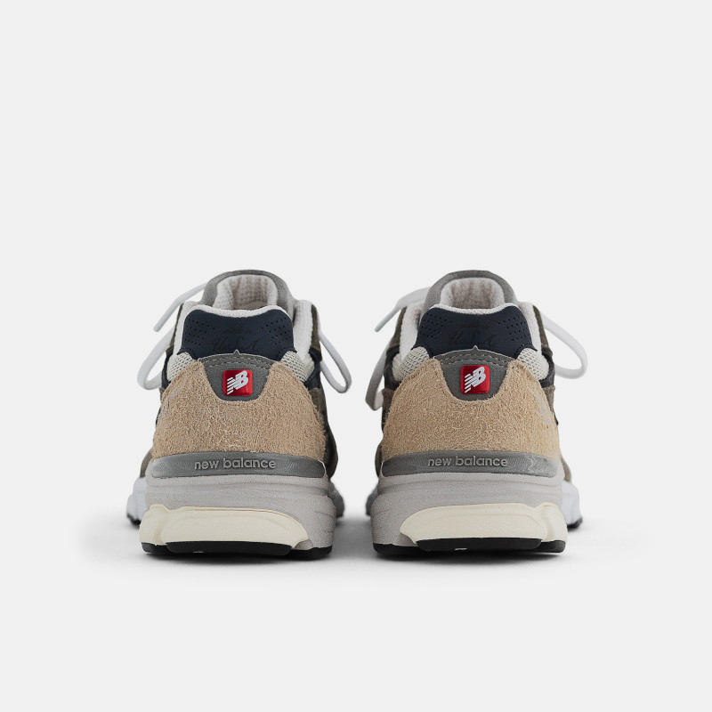 MADE in USA 990v3 נעלי אופנה MADE in USA 990v3 נעלי אופנה image number null