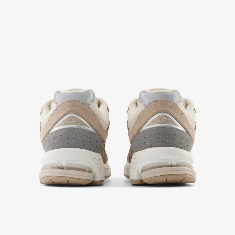 2002R נעלי אופנה image number null