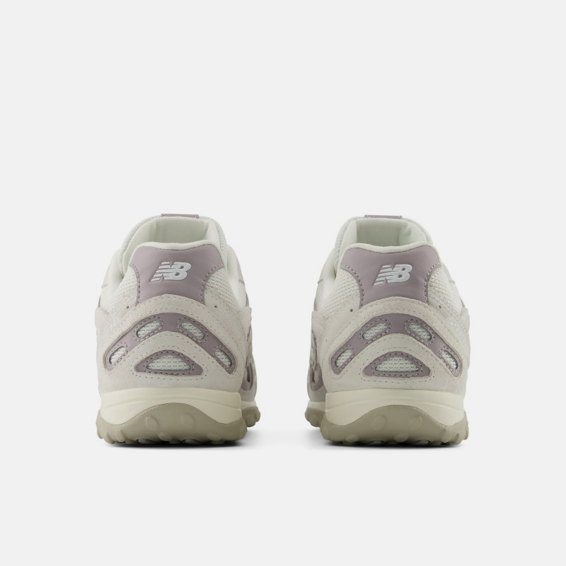 204L Lifestyle Shoes image number null