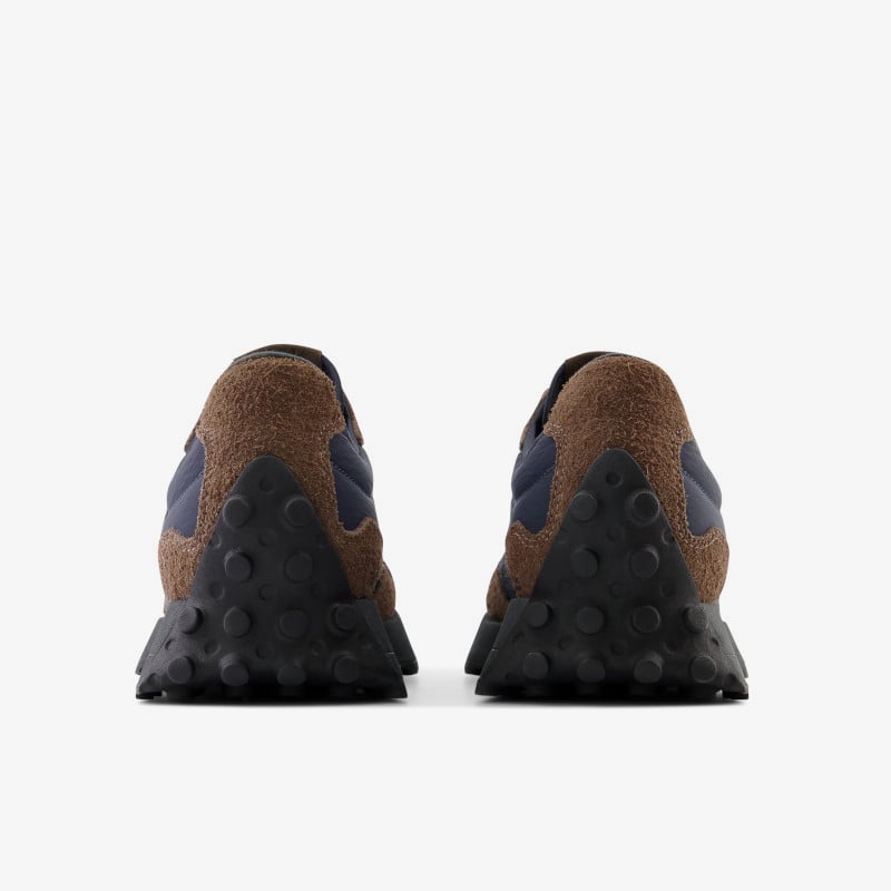 327 Lifestyle Shoes image number null