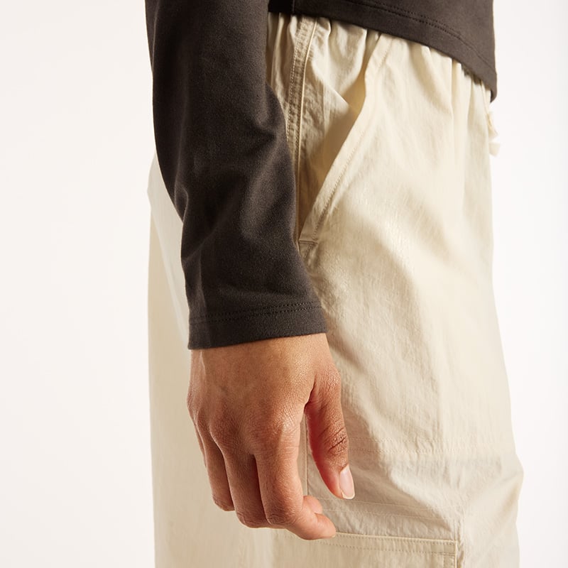 WT6267ZC Long Sleeve Shirt with an Open Back image number null