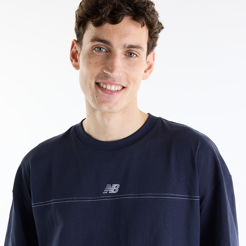 MT62L4FV חולצת אופנה גרפית image number null